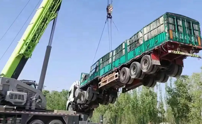 麒麟区道路脱困救援案例